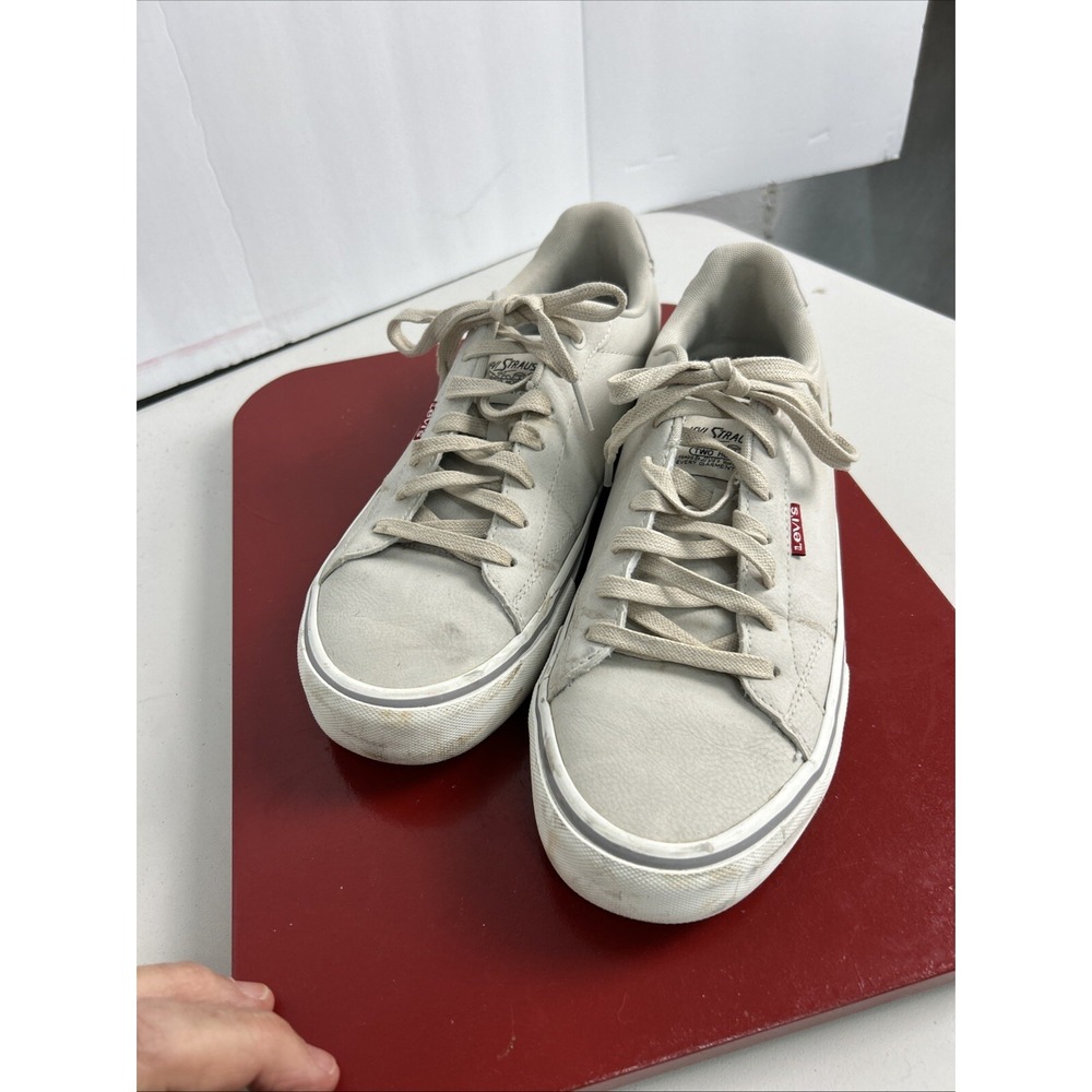 White Levi Tennis shoes Men size 9 Basketball Hiking‎ Gorpcore